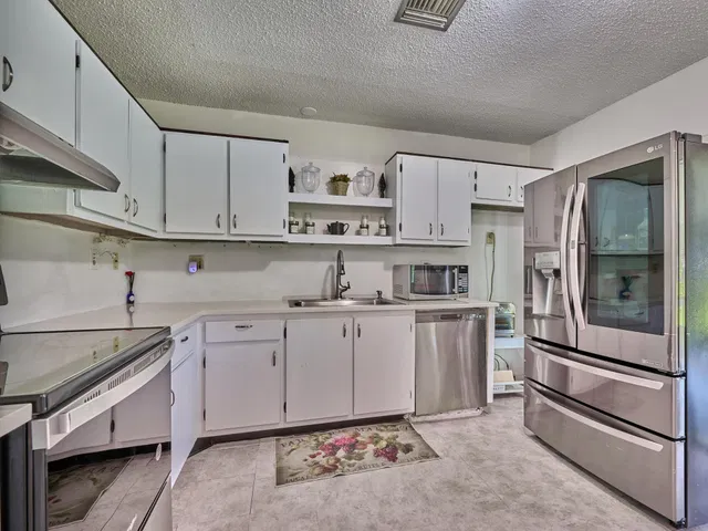  Residence photo 13