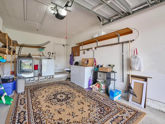  Residence photo 32