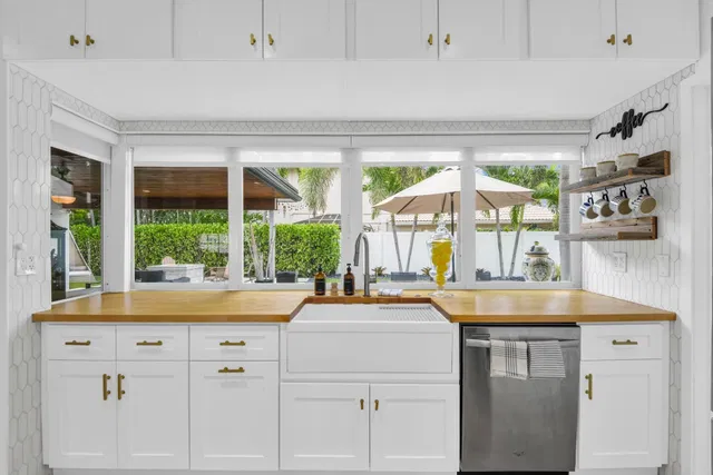 Boca Harbour Residence photo 8