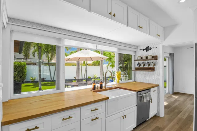 Boca Harbour Residence photo 9