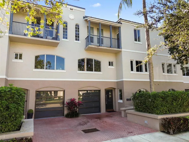 Residence photo 4