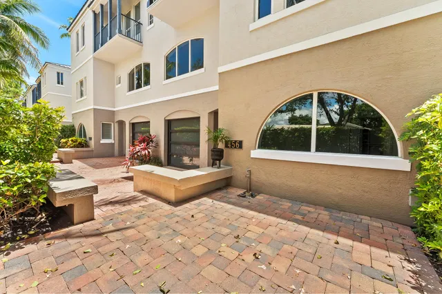 Residence photo 6