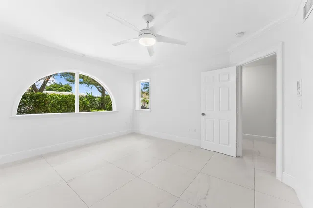 Residence photo 13