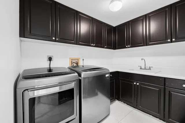 Residence photo 17