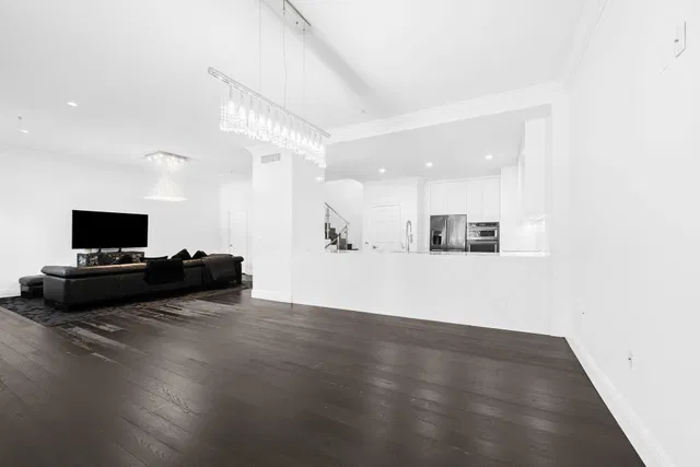 Residence photo 24