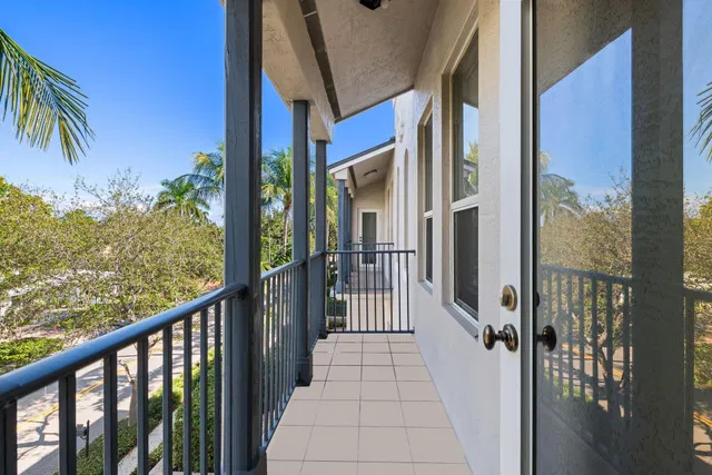 Residence photo 27