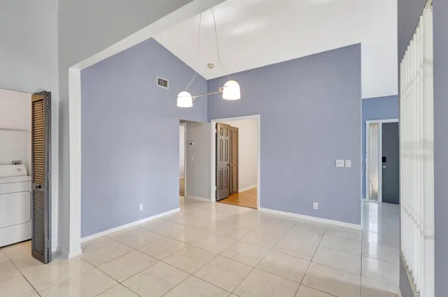 Residence photo 11