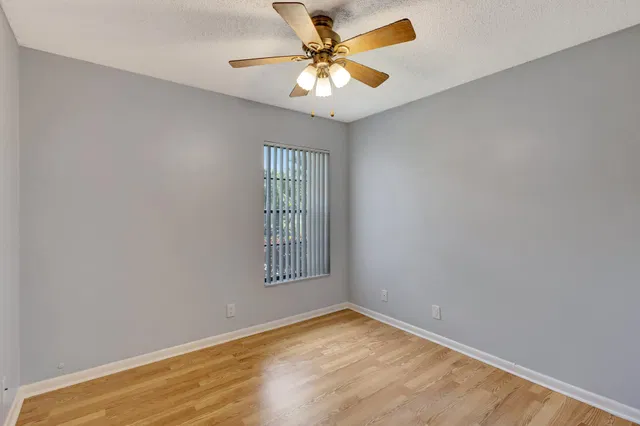Residence photo 14