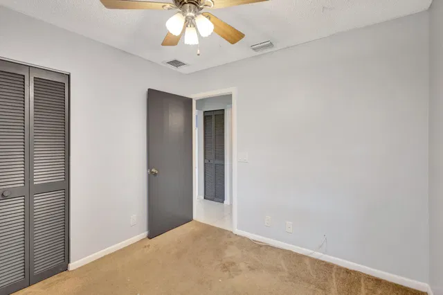 Residence photo 17