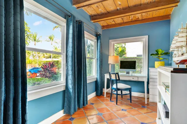 SoSo West Palm Beach Residence photo 10