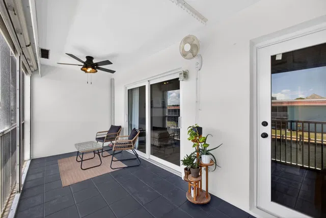 Unit 202 photo 21