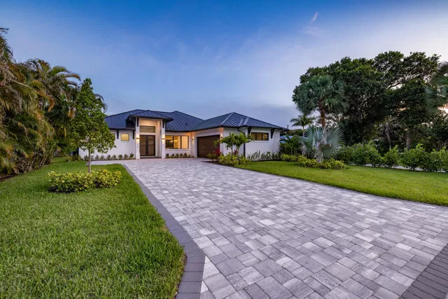 Residence photo 2