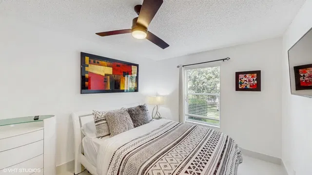 Residence photo 17
