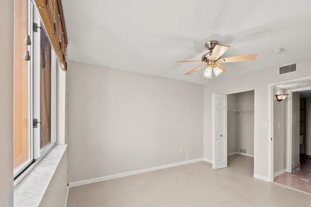  Unit 403 photo 16