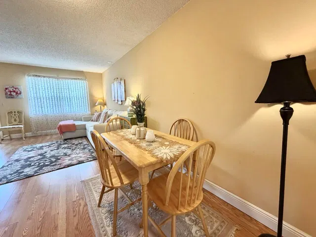 Unit 204 photo 9