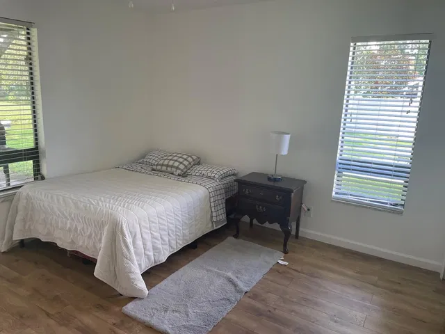 Residence photo 12