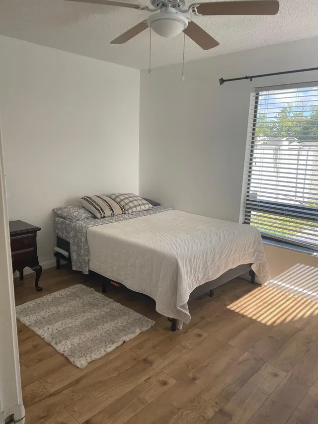 Residence photo 17