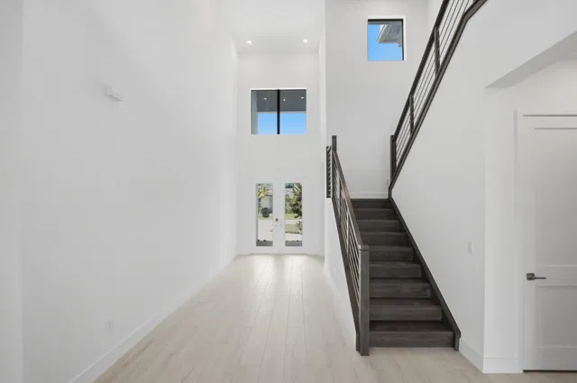 Whitmore Estates Residence photo 5