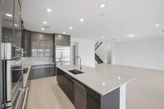 Whitmore Estates Residence photo 9