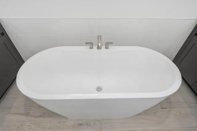 Whitmore Estates Residence photo 19