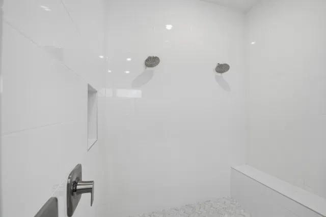 Whitmore Estates Residence photo 21