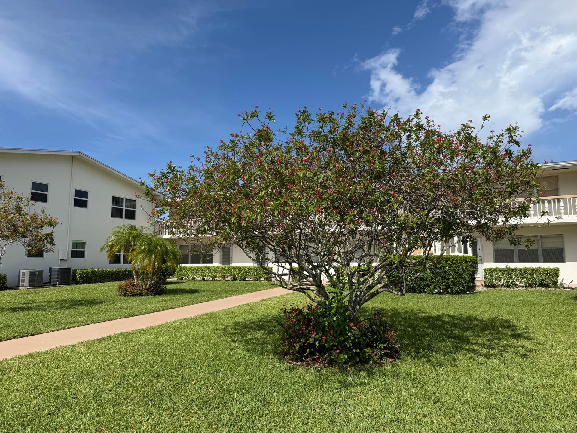 Residence photo 30