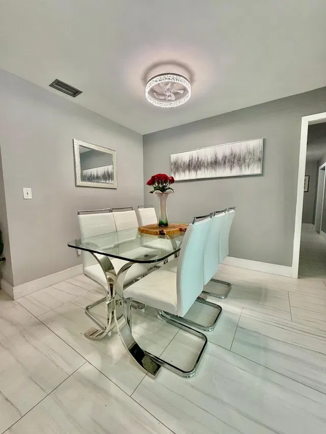 Residence photo 26