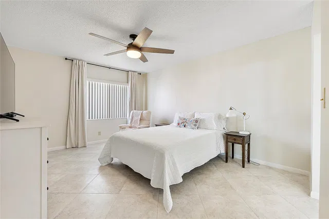 Residence photo 19