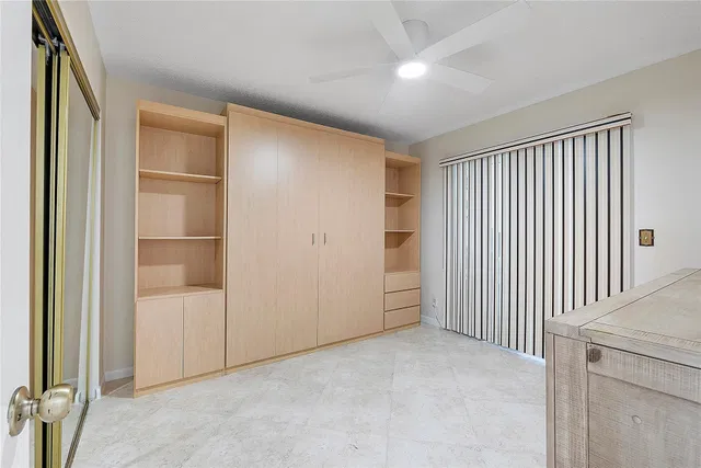 Residence photo 25