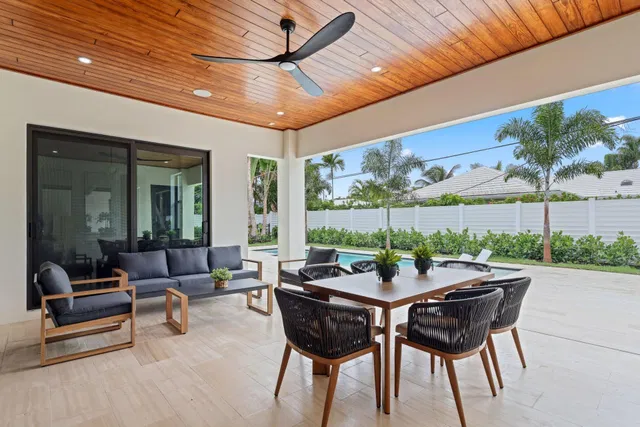 Palm Beach Isles Residence photo 12