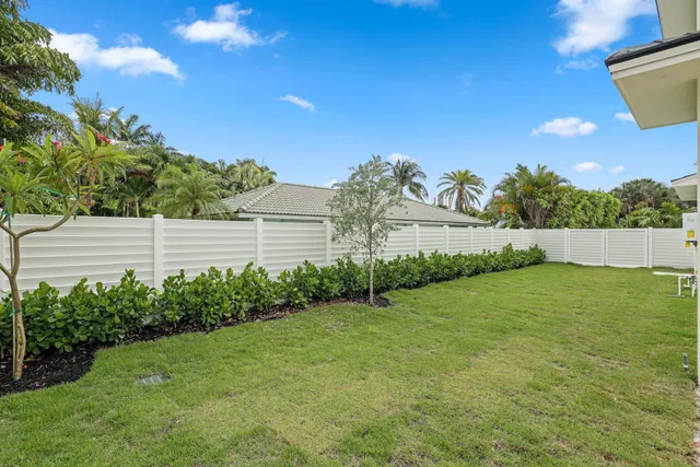 Palm Beach Isles Residence photo 17