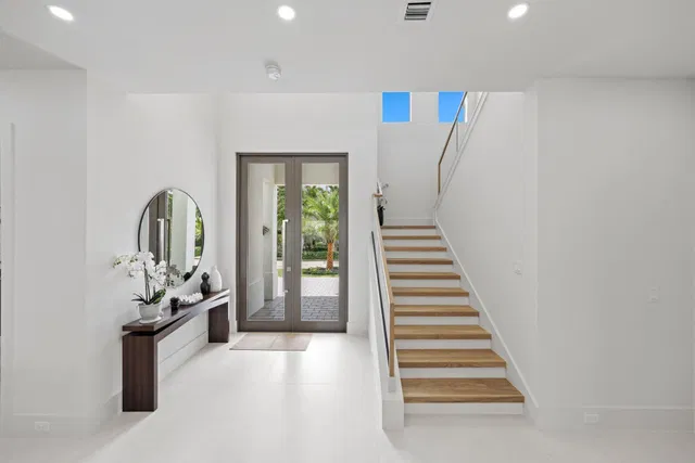 Palm Beach Isles Residence photo 19