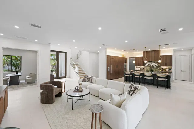 Palm Beach Isles Residence photo 21