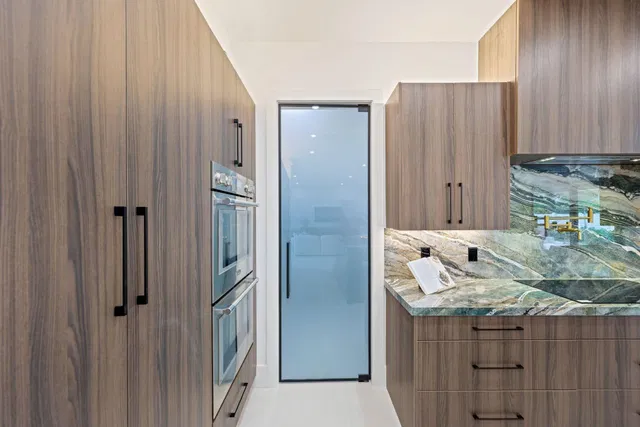 Palm Beach Isles Residence photo 33