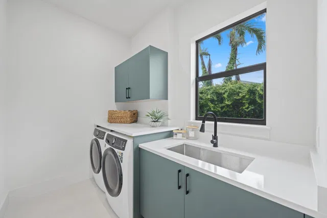 Palm Beach Isles Residence photo 38