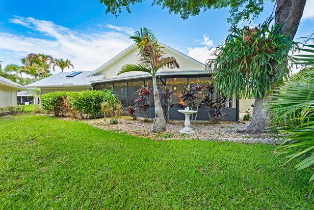 Residence photo 24