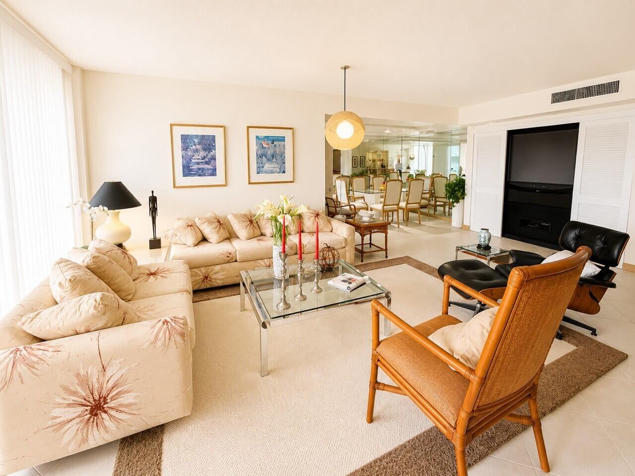 Unit 404 photo 3