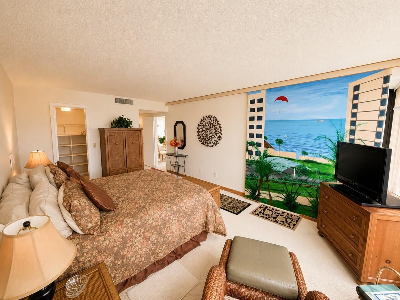 Unit 404 photo 6