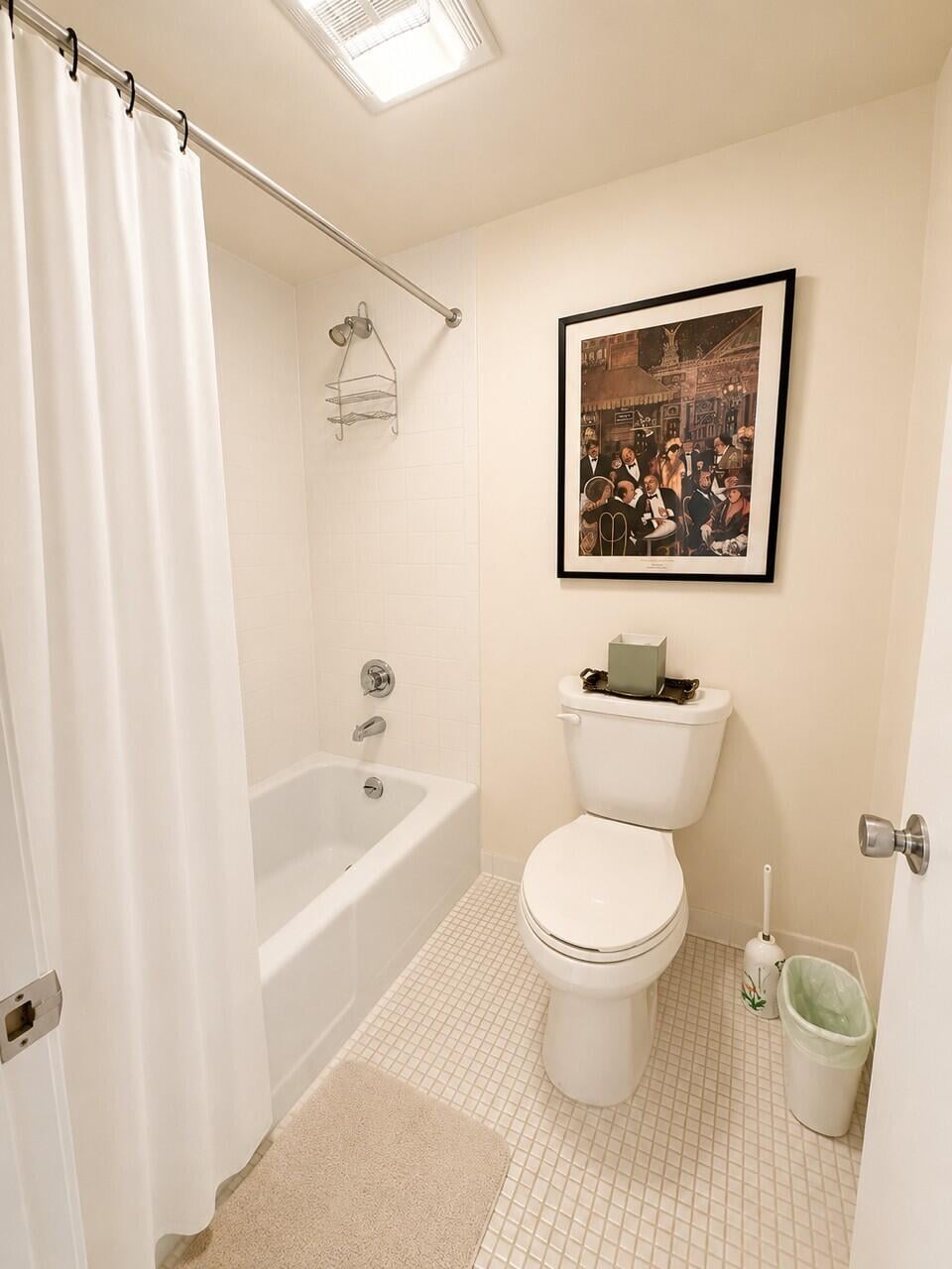 Unit 404 photo 15