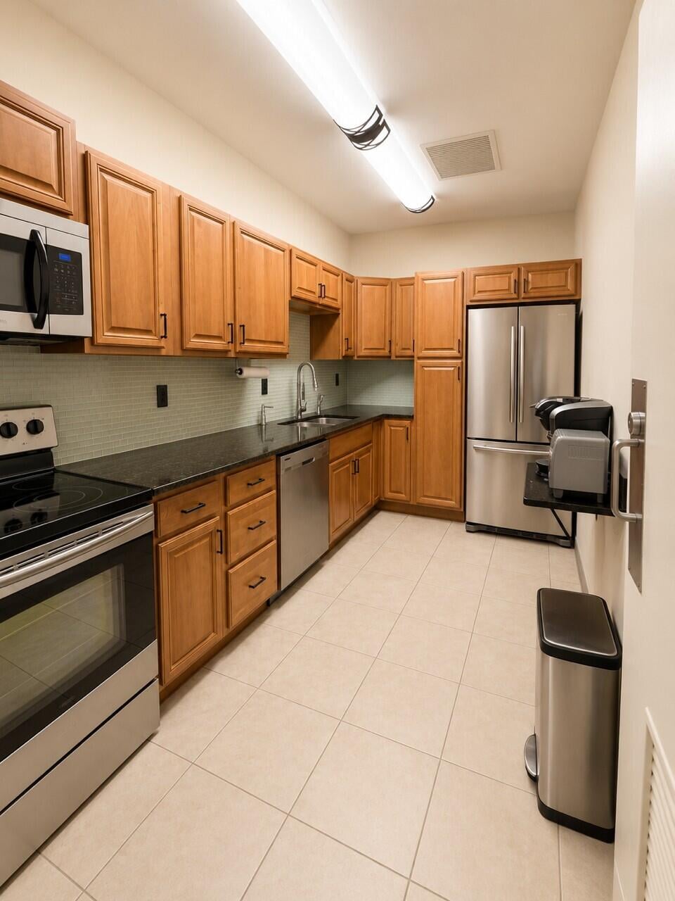 Unit 404 photo 29