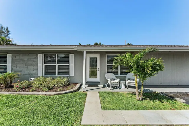 Residence photo 3