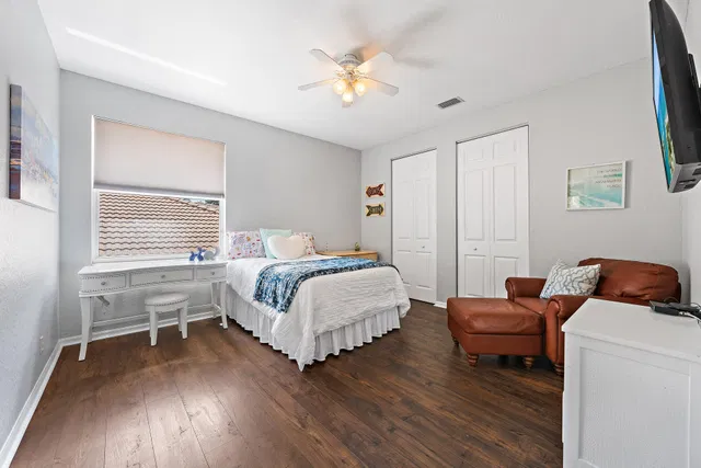 Residence photo 24