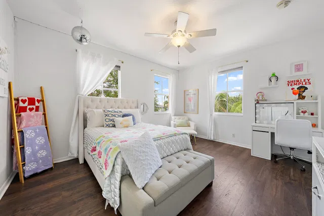 Residence photo 25