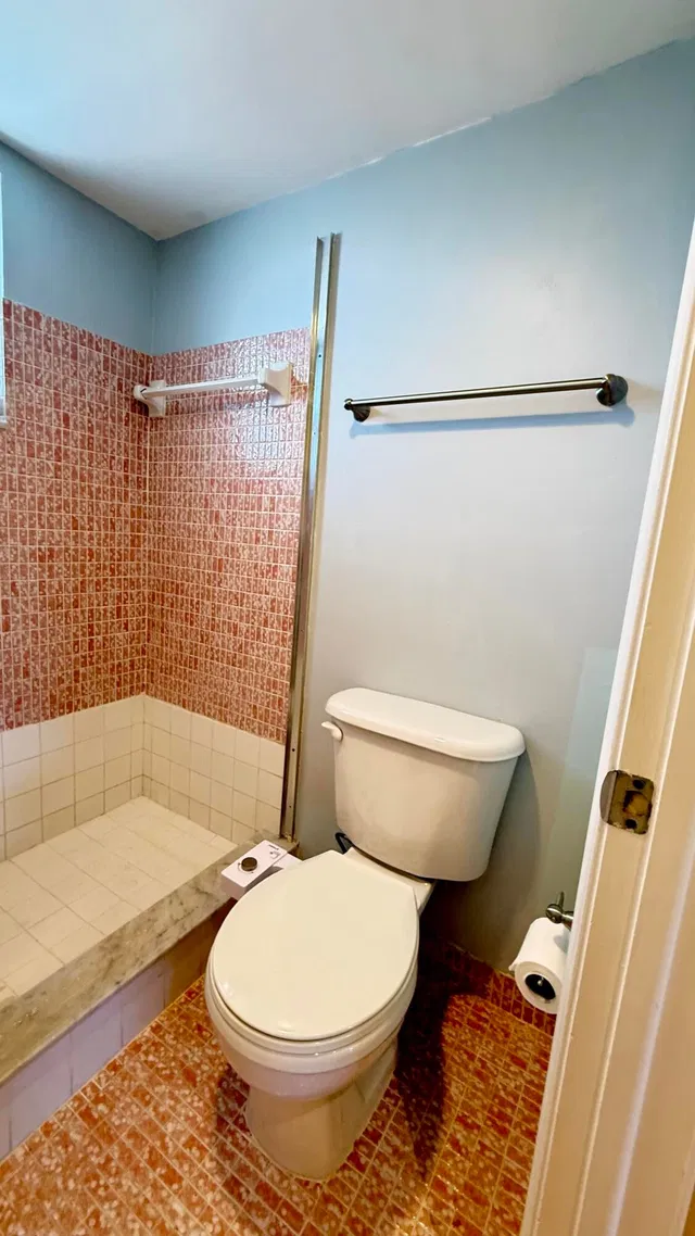 Unit 214 photo 27