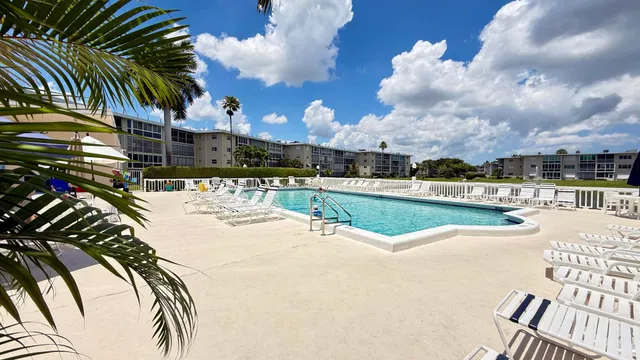 Unit 214 photo 35