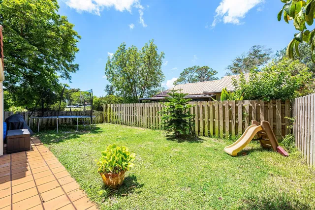  Residence photo 23