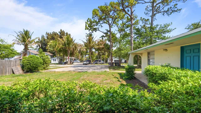  Residence photo 32