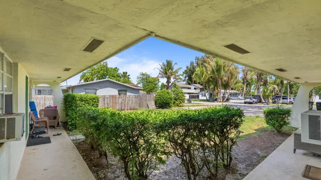  Residence photo 33