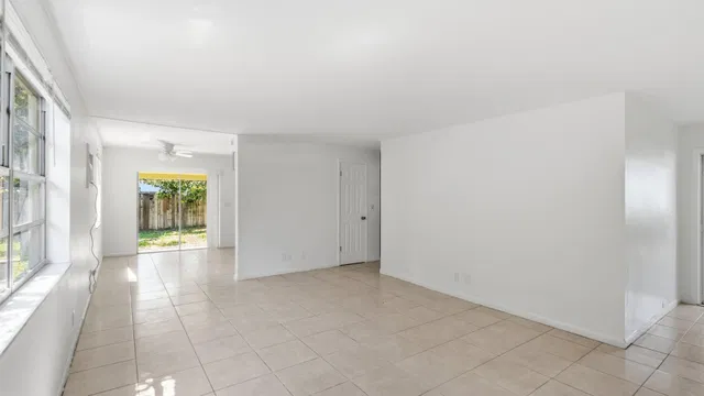  Residence photo 37