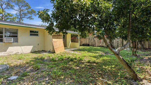  Residence photo 56